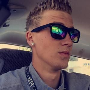 Meet your Posher, Cole